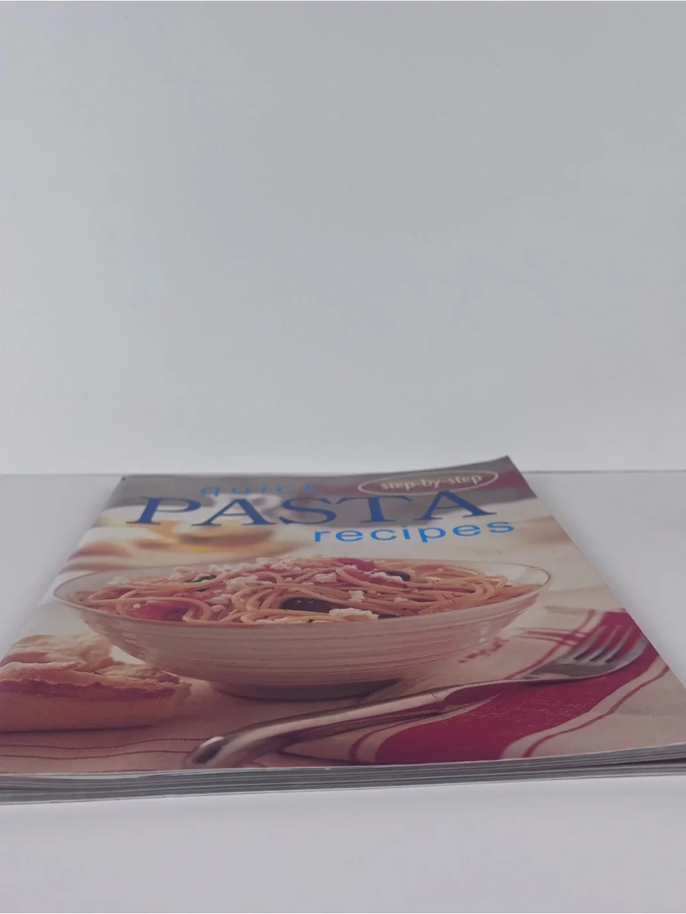 Pasta Recipes Cookbook – Confident Cooking (Bay Books)